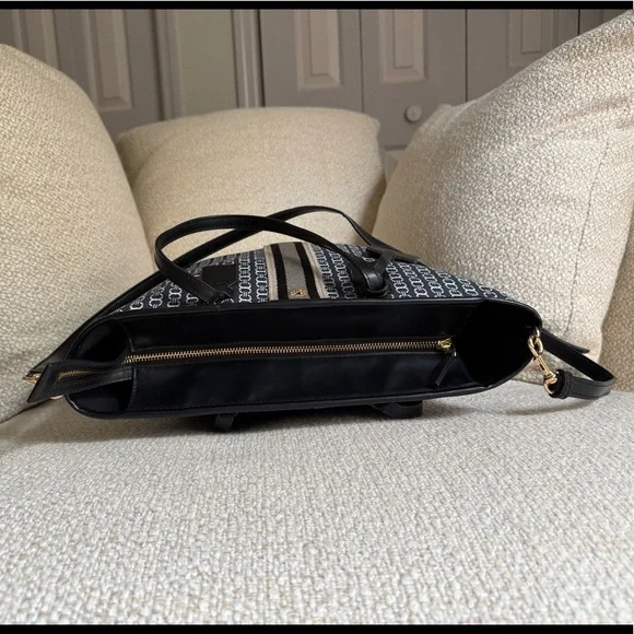Tory Burch - Gemini Tote - Picture 4 of 13